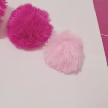 POMPOM SOLTO PELÚCIA GRANDE COM ELÁSTICO - 10cm